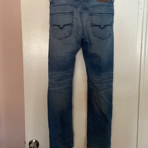 Guess Men’s jeans 💙 - Picture 6 of 6